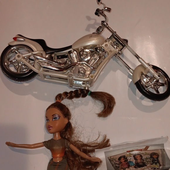 VINTAGE RARE HTF Bratz Boyz Motorcycle Motorcycle - Picture 1 of 3